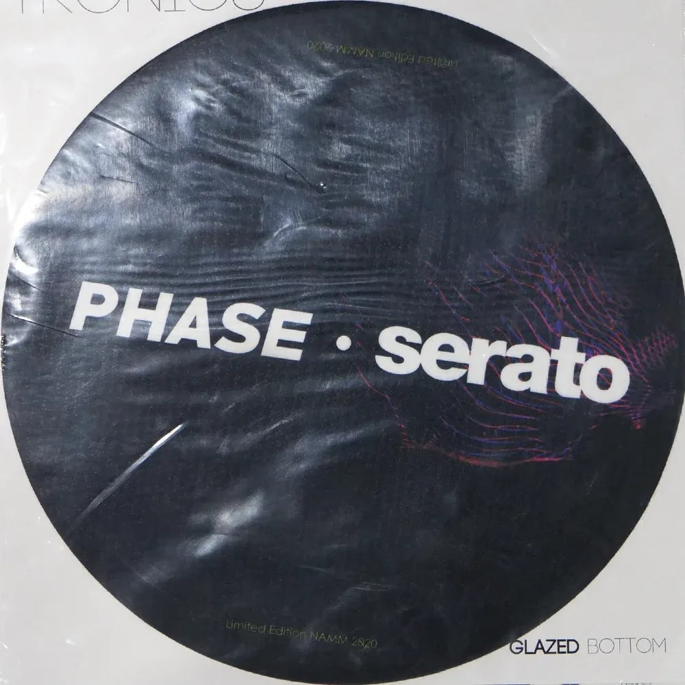 Glow Tronics Slipmat Phase × Serato – Edición Limitada NAMM 2020 - Variante en LEMM DJ Store